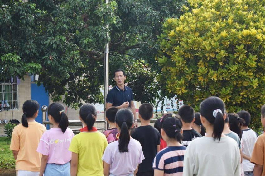 调馄饨馅放淀粉放多了怎么办？游戏画面